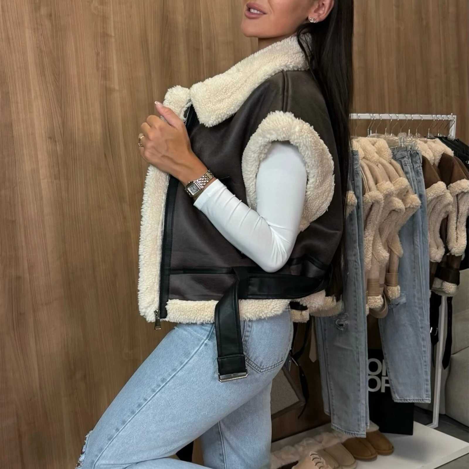 Womens Winter Faux Suede Vest Sleeveless Zipper-Up Fleece Sherpa Lined Jacket Fashion Casual Outerwear CoatT251129