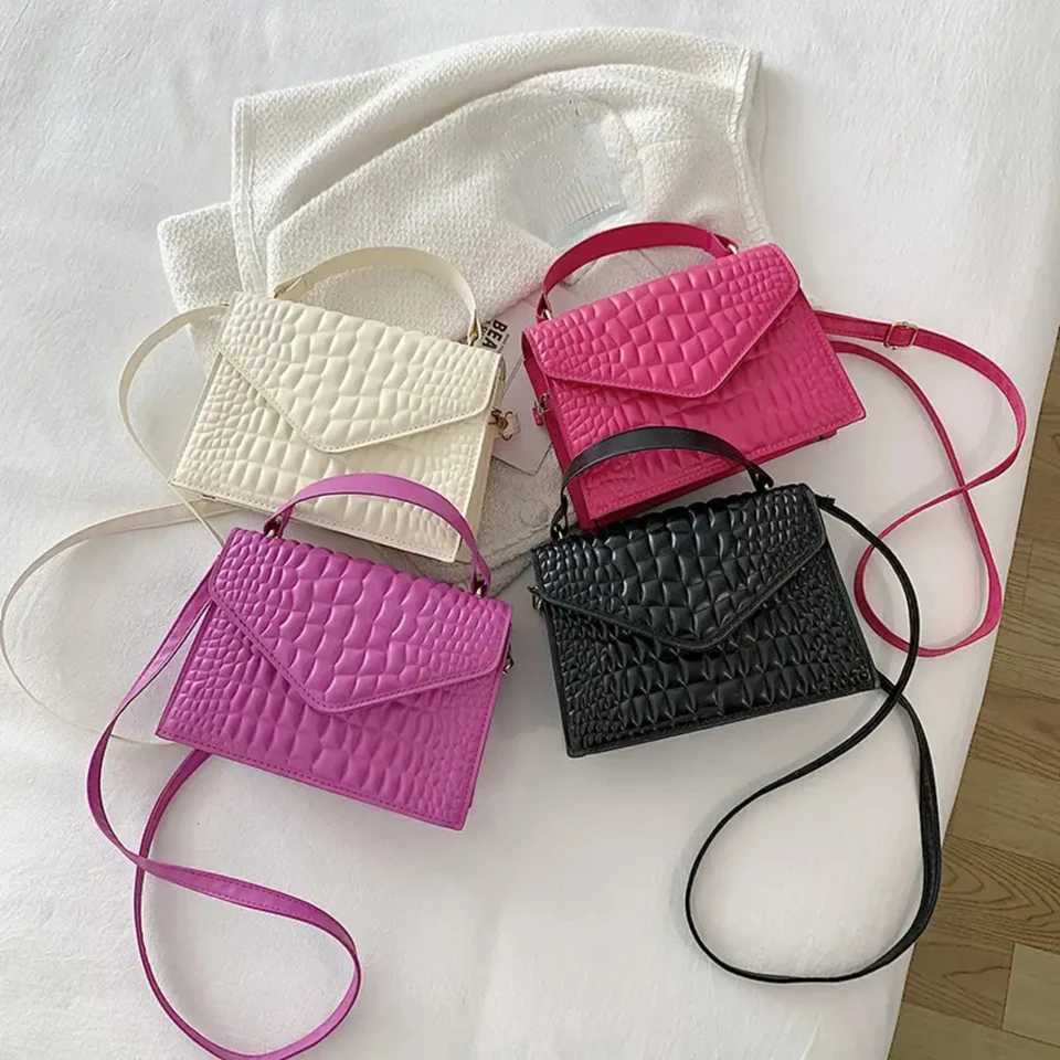 Faux Crocodile Embossed Handbag Womens Square Bag K251128