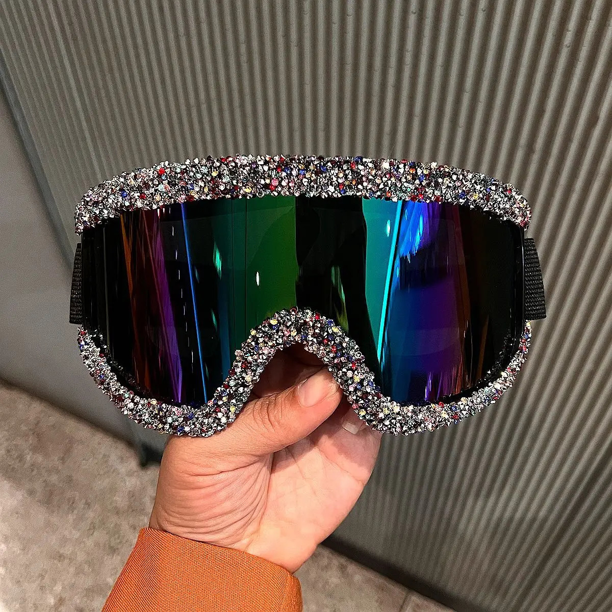 Full Rhinestone Embellished Sports Goggles for Skiing Snowboarding Mountain Climbing Windproof Dustproof Protective Eyewear 251128 - view 4