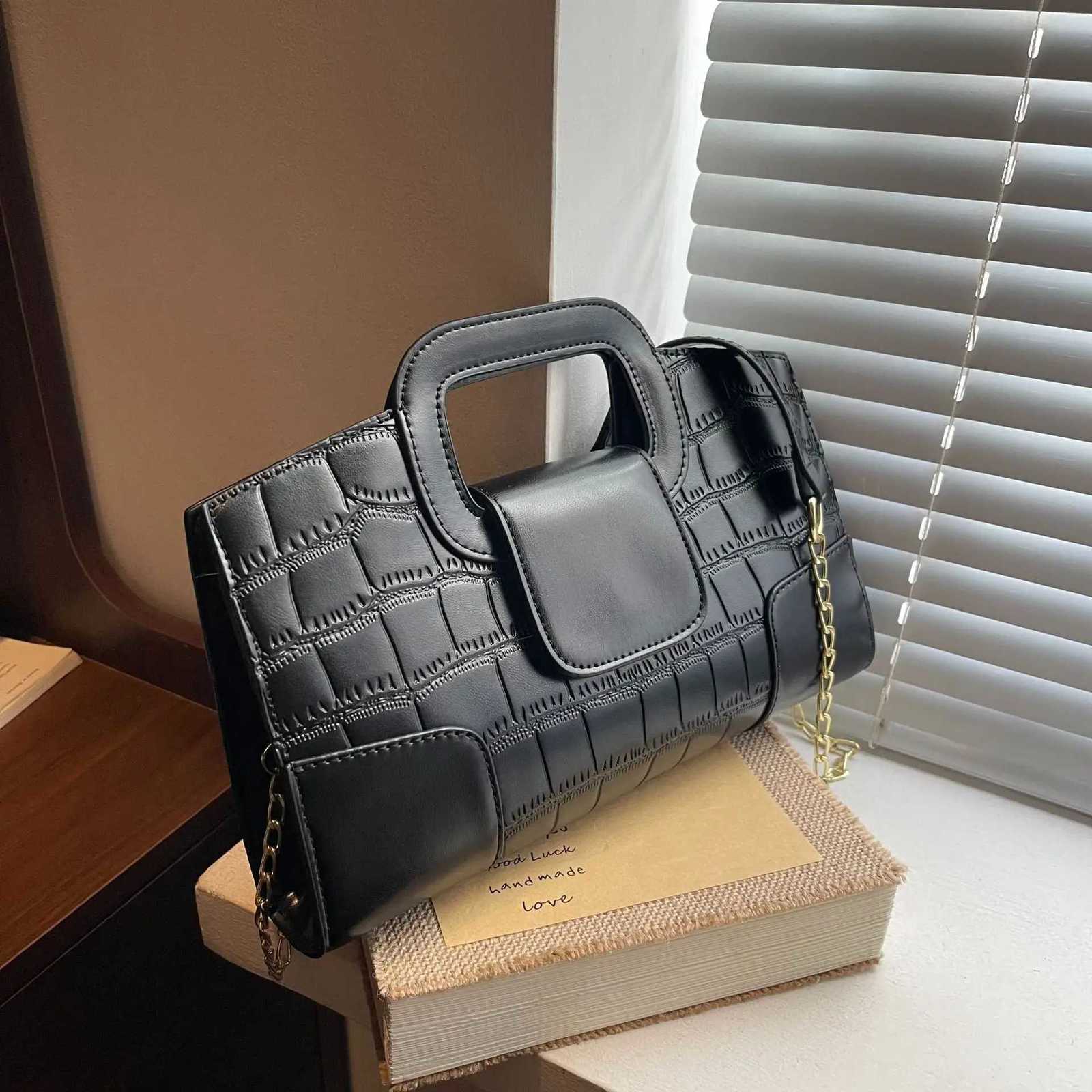 Fashion Luxury Crocodile Pattern Womens Bag Messenger Bag Versatile Chain Shoulder Bag Casual Handbag Crossbody Bags for Women K251128