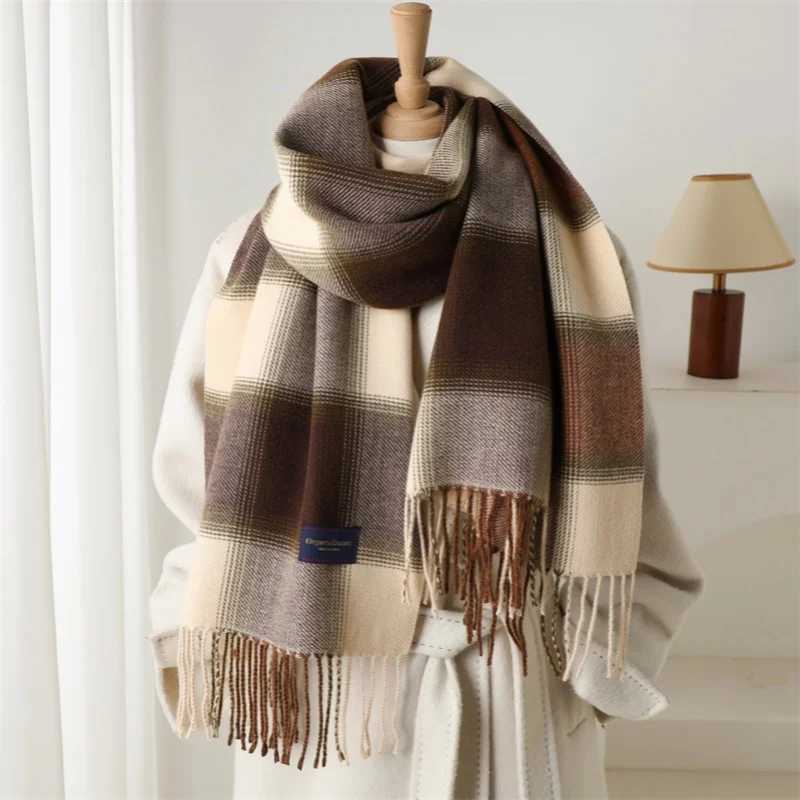 High Quality Winter Women Warm Plaid Scarf Imitation Cashmere Thicken Shawl Outdoor Travel Neckerchief FoulardJ251129
