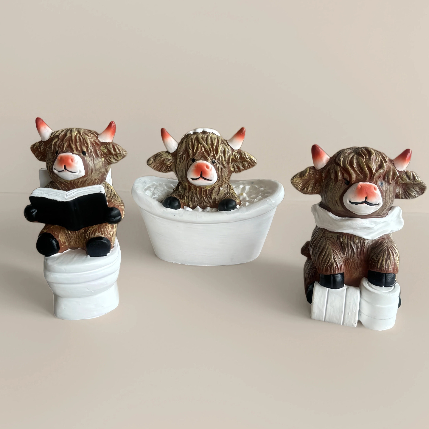 New Highland Cow Bathroom Creative Decoration Home Desktop Resin Crafts Statues Festival Gifts