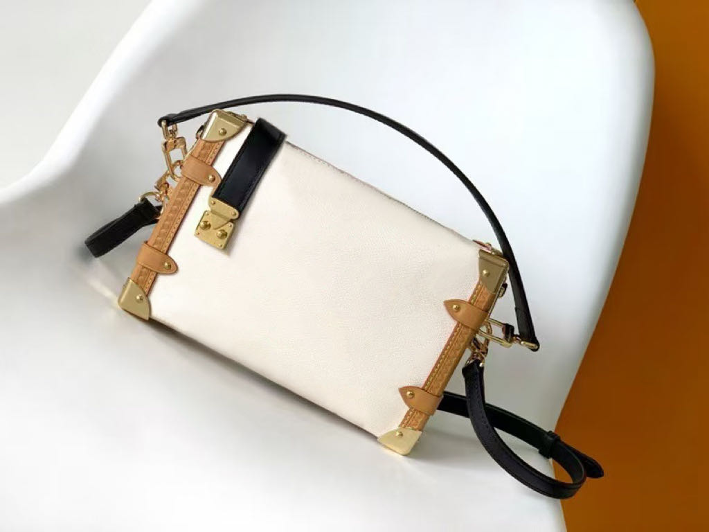 Designer Vanity Pouch shoulder bags handbags toiletry pouch women Crossbody Bag Box type purse Satchel clutch trunk cosmetics bag chain Fashion embossed bag PRPU