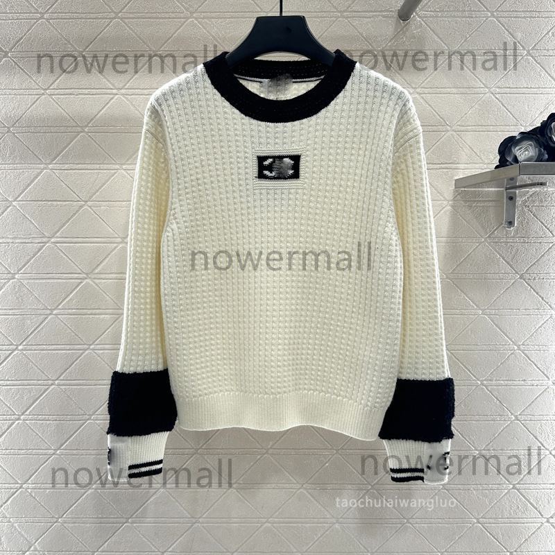 Black and White Knitted Long Sleeve Sweater Simple Casual Style Comfortable Versatile Crew Ne chanelclothes channels channeled cc chanels B6A7