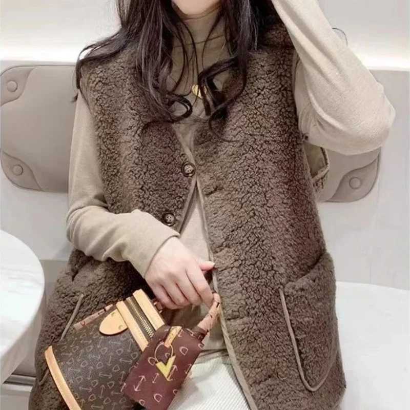 Warm Padded Cotton Vest for Women Quilted Youthful Pretty Elegant New Outerwear Waistcoat Woman Demi-season Korean Style CasualT251129