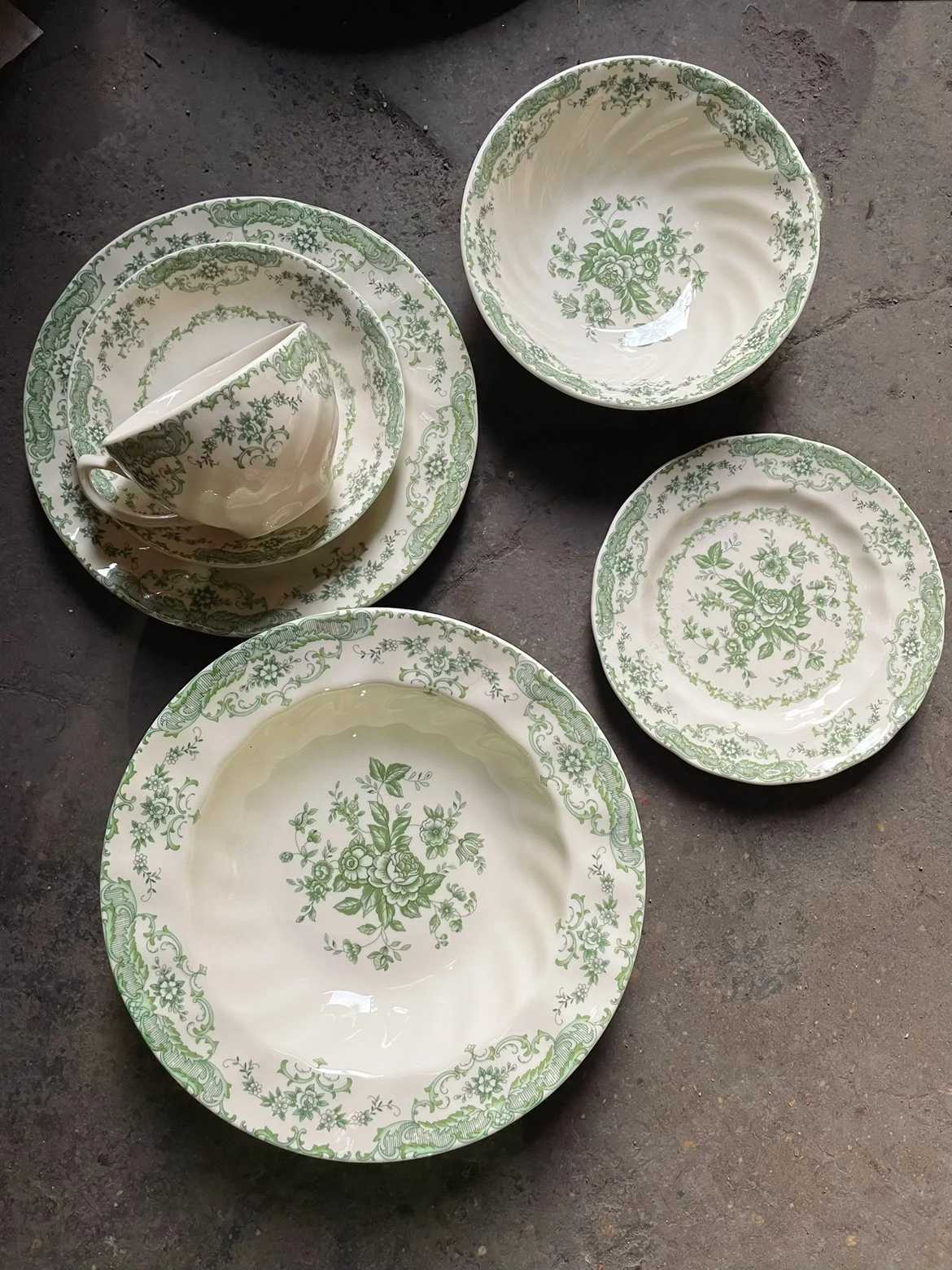 Luxury Vintage green flower vintage medieval style dinner plate w porcelain Chinese plate dessert plate bowl coffee cup saucer Y251129