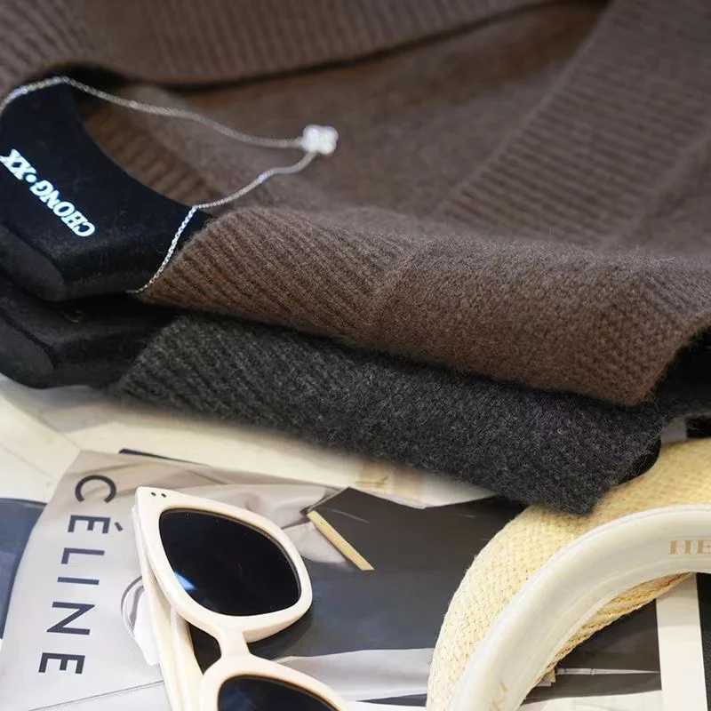 2024New Autumn Winter Knitted Sweater Vest Womens Fashion Sleeveless V-Neck Waistcoat Slim Solid Vest Female Causal Ladies TopsT251129