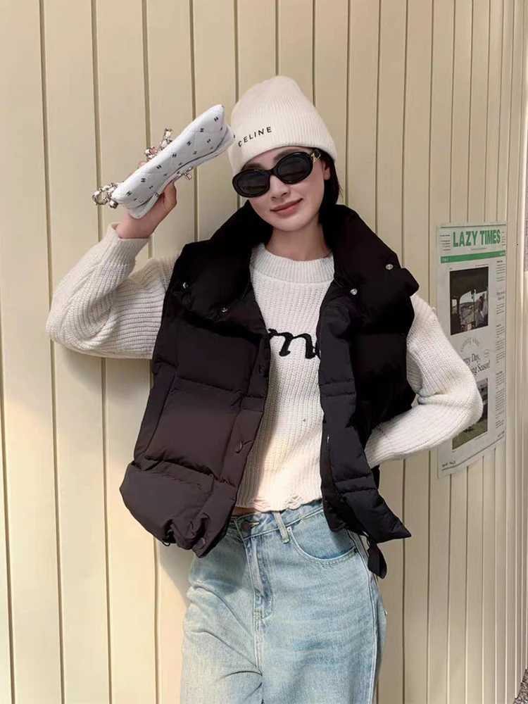 Autumn Winter Stand Collar Puff Solid Down Vest Female Single Breasted Waistcoat Outwears Women White Duck Down Sleeveless VestT251129
