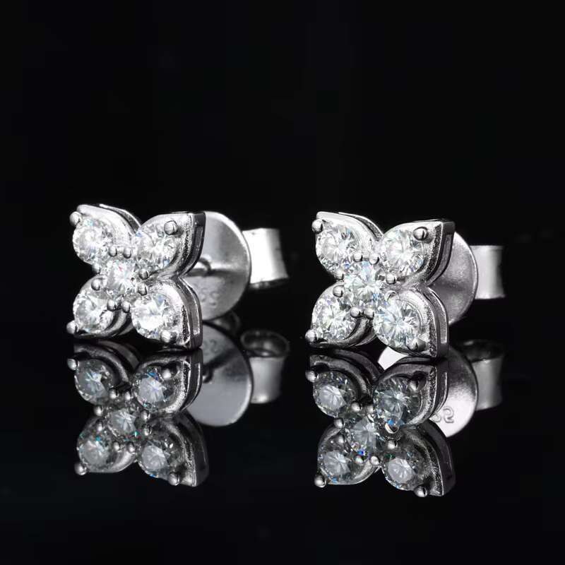 Trendy VVS1 D Moissanite Earrings S925 Sterling Silver Round Brilliant Cut Four Leaf Flower Stud Design Fashionable Gift
