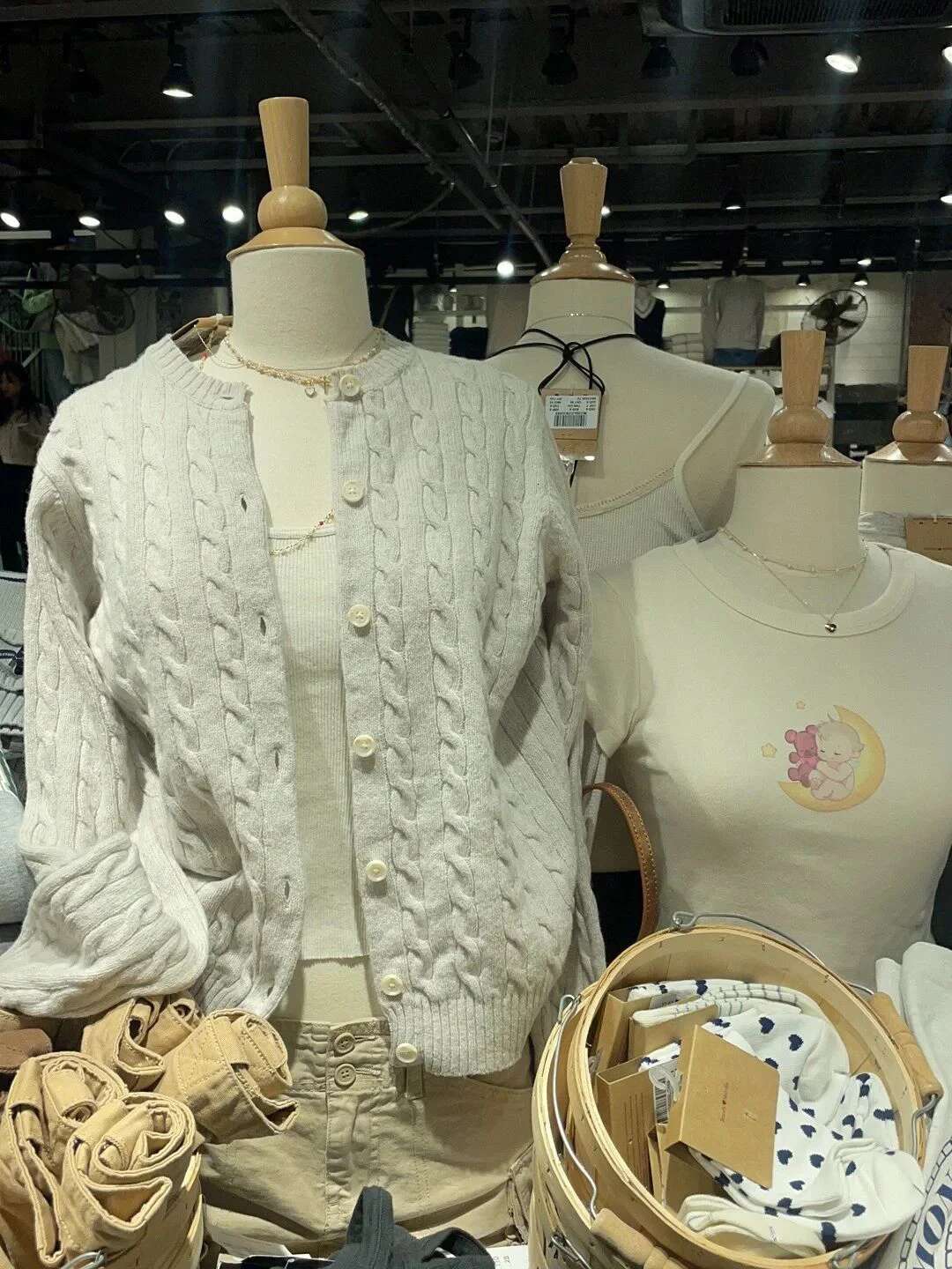 Twisted Flower Chic Cardigan Sweater Woman Round Neck Long Sleeve Single Breasted Cotton Outerwear Autumn Casual Loose Sweaters fashion clothing women