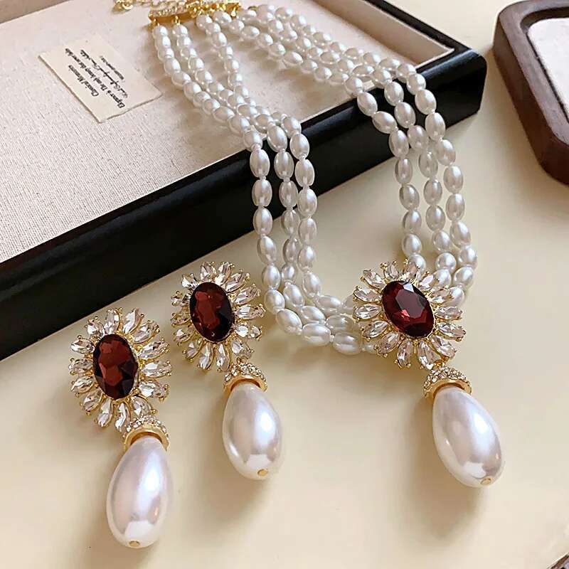 Flower Inlaid Rhinestone Drop Pearl Necklace Earring Set French Style Clavicle Chain Light Jewelry Sets For Women