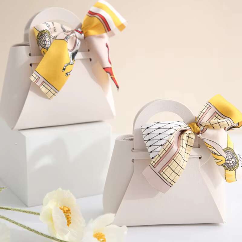 Mini gift bag, luxurious PU leather candy handbag, mini cosmetics small box basket, jewelry packaging bag