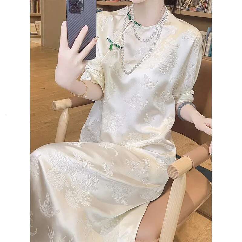 New Chinese Style Heavy Mmi Silk Short Sleeve Cheongsam Dress For Women
