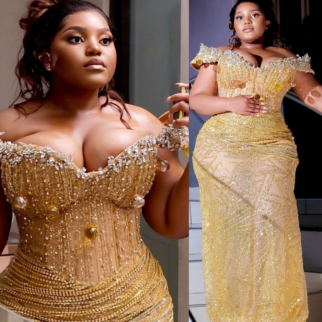 Sheath Gold Plus Size Prom Dresses 2025 Crystals Sequined Illusion Sweetheart Evening Formal Party Second Birthday Engagement Gowns Dress For Special 