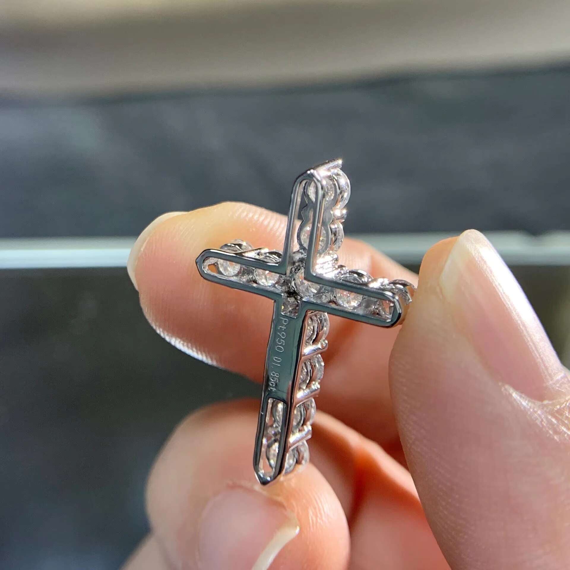 Unisex Custom Made Classic Design Platinum 1.85CT Lab Grown Diamond Cross Pendant Charm