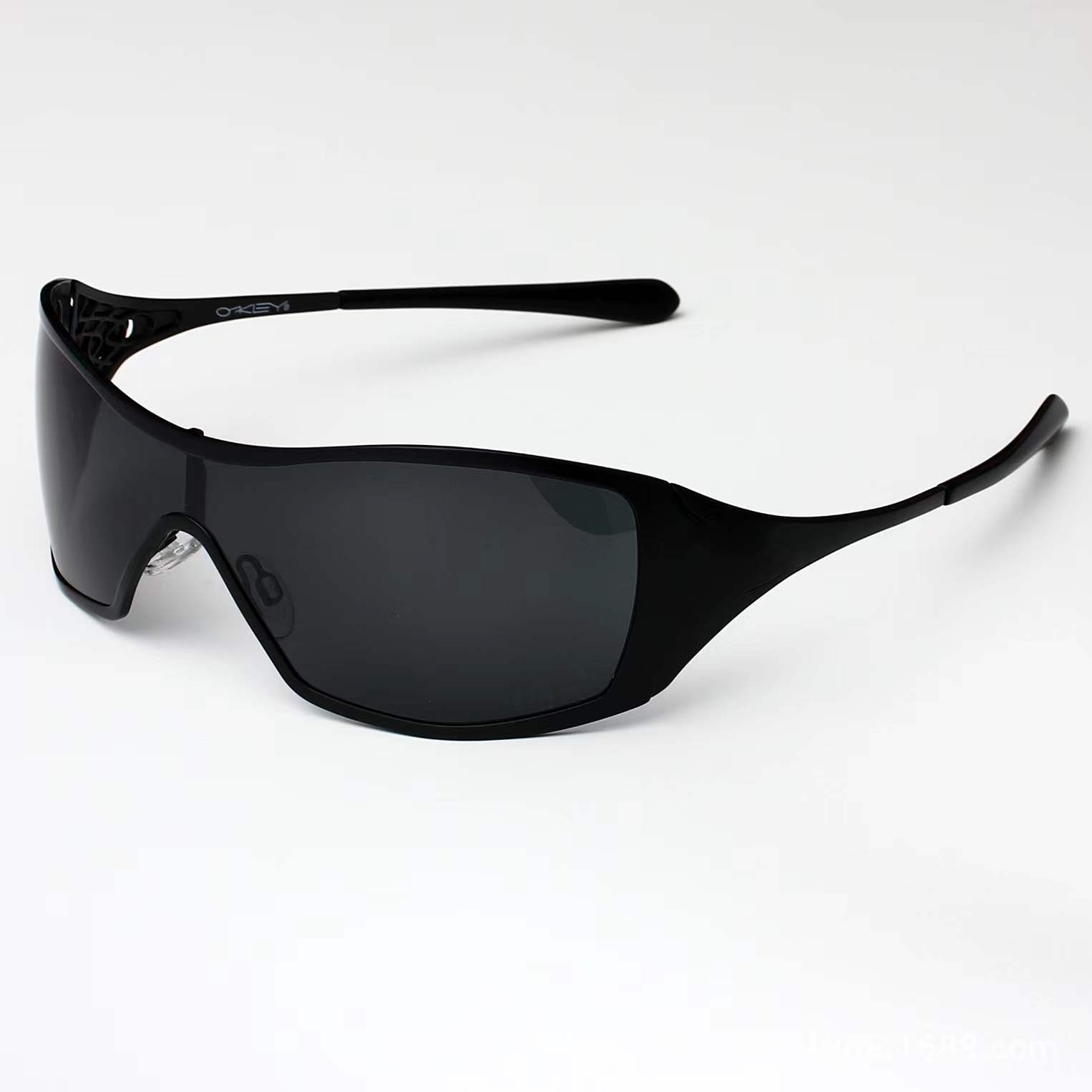 Polarized sunglasses for men and women with large frame integrated lenses for driving traveling biking sunglasses for drivers 4008