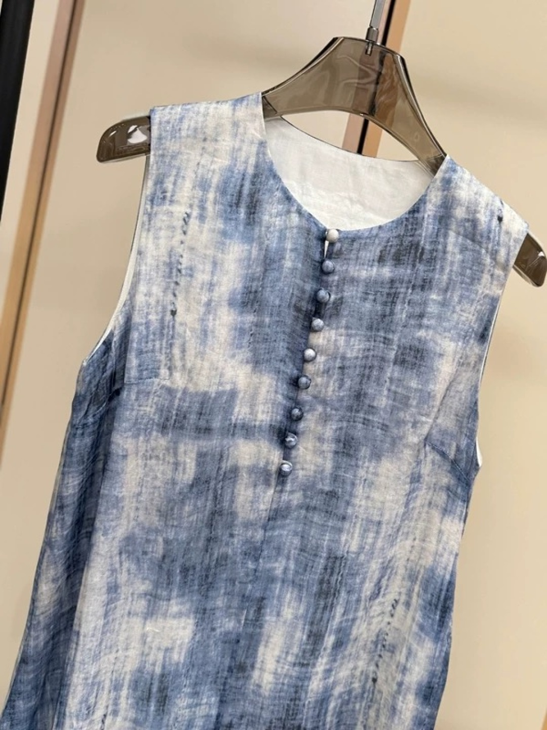 2025 Sleeveless round neck loose fit Fashion Week Show Customized Fashion Tailored clothing womens Fashion Paris.M311