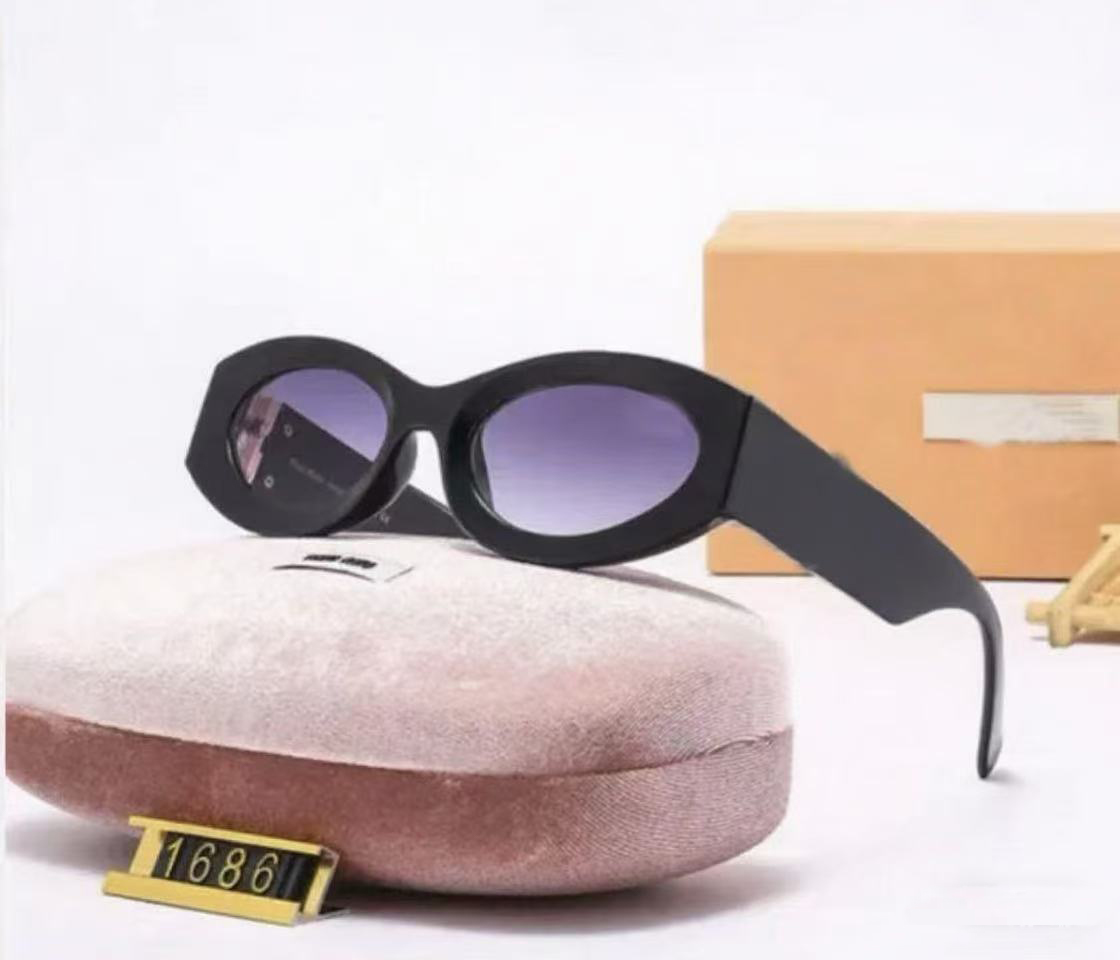 Designer Men women Polarized Sunglasses Adumbral Goggle UV400 Eyewear Classiceyeglasses Male Sun Glasses Metal Frame With Box