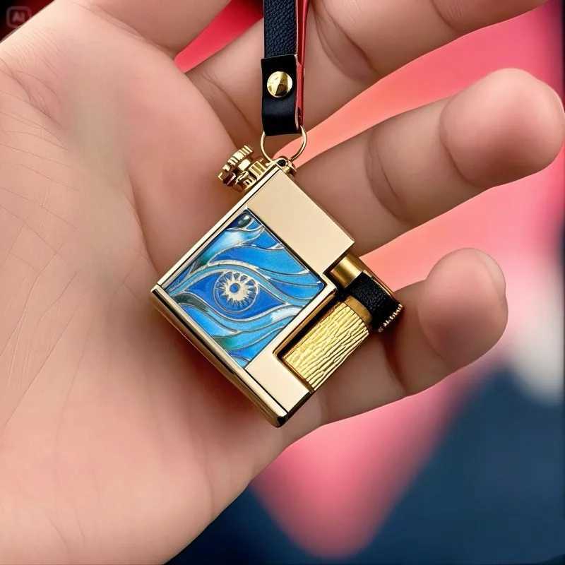 CHIEF New Small Square Brick Pendant Oil Lighter Small Mini Retro Creative Luminous Lighter Cigarette Accessories Mens Gift W251129