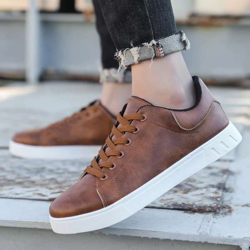 Hot Sale Brown Sneaker Big Size 45 Comfortable Leather For Men Oxford Casual Flat Skateboard Shoes Man Sneakers