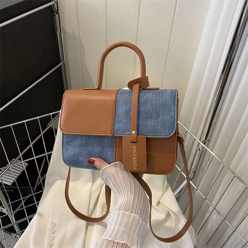 Splicing shoulder fashionable PU leather women's bag, square armpit crossbody bag block