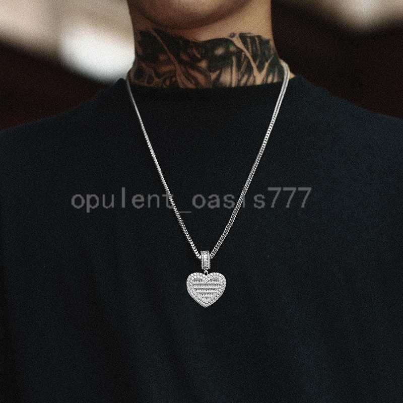 Wholesale Price 40mm Gold Plated Brass Baguette moissanite Diamond Custom Photo Necklace Heart Pendant With Chain