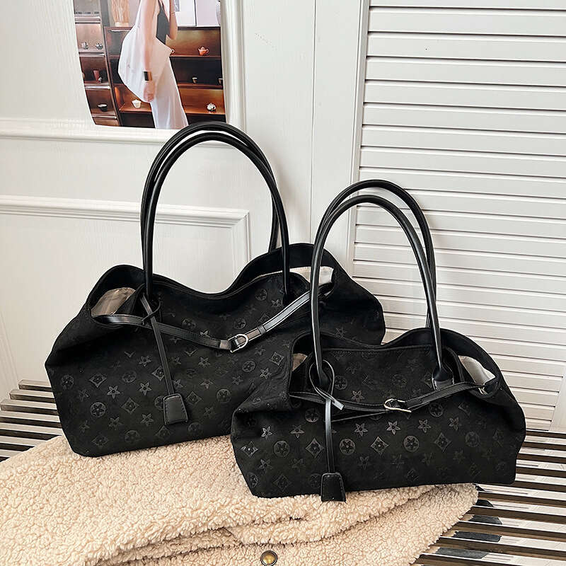 Fashion Womens Large Capacity Tote Bags Vintage Handbag Women Ladies Simple Elegant Shoulder Bag Autumn Winter New Fashion Versatile Soft Bag H260320