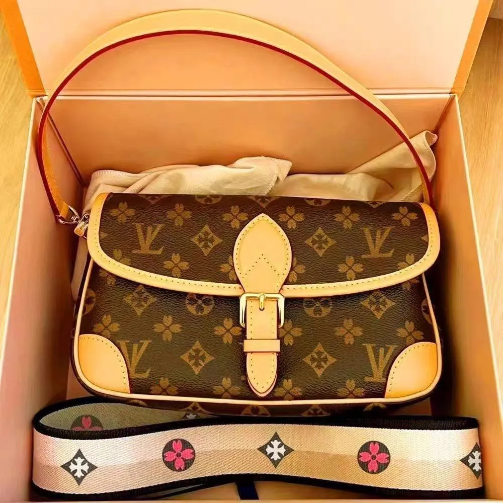Designer Women Luxury Crossbody Diane Baguette Classic Vintage Canvas Jacquard Strap Flower Flap Embossed Letters Clutch Purse Shoulder Bags Tote Bag