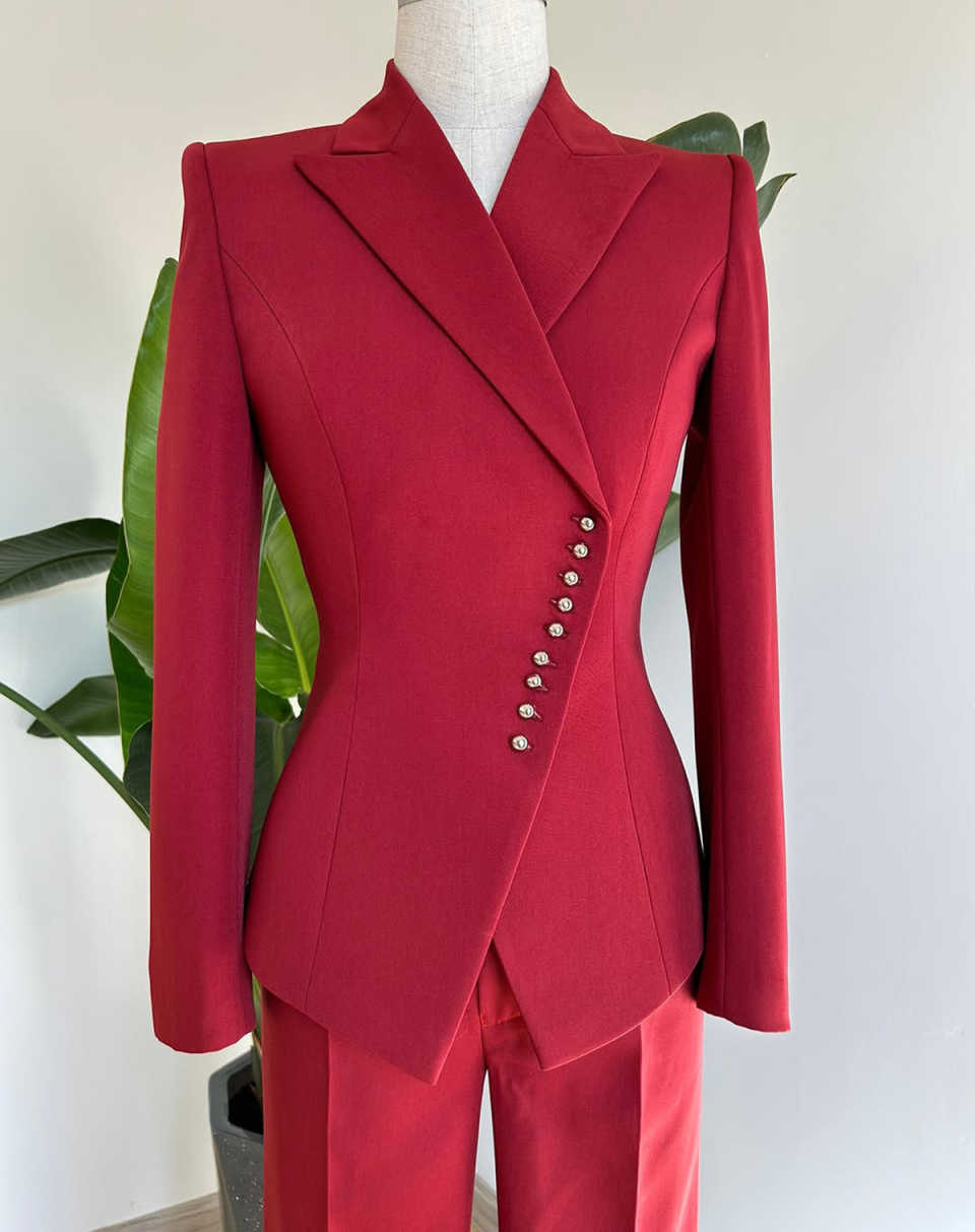 Bright Red Women Pants Suits 2 Pieces Slim Fit V Neck Ladies Wear Blazer Prom Birthday Party Customized Jacket Sets