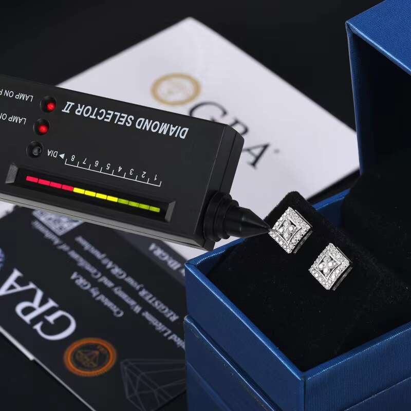 2024 New Arrival Gold 925 Sterling Silver VVS Moissanite Diamond Four Leaf Clover Square Geometric Stud Earrings Men Women