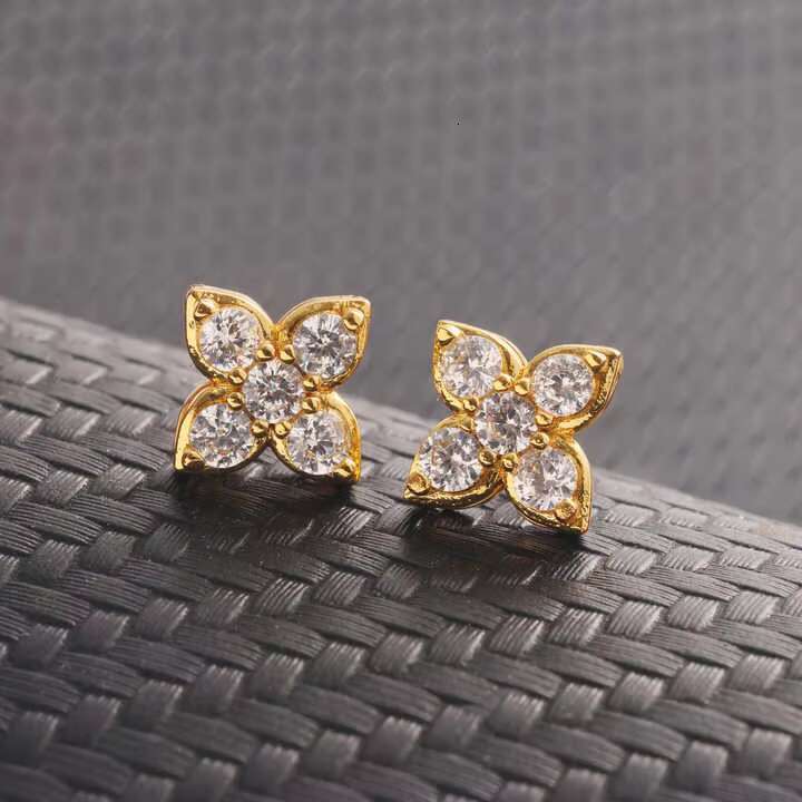 925 Sterling Silver VVS Moissanite Clover Stud Earring Gold Plated Fashion Style Pass Diamond Tester for Wedding Party Gift