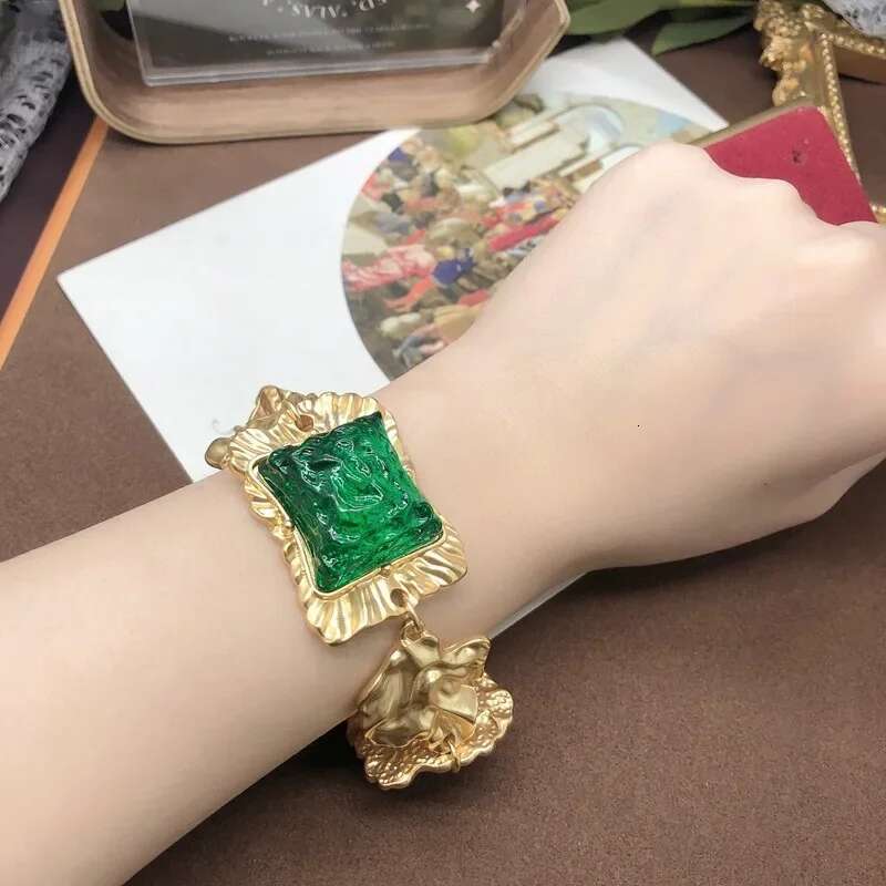 Draweye Irregular Necklace For Women Green Geometric Medieval Palace Style Jewelry Elegant Banquet Collares Para Mujer