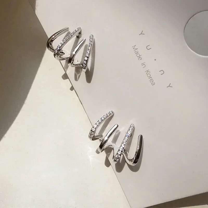 2023 New Fashion Exquisite Rhinestone Decor Ear Cuff Earring For Woman Arrival Christmas Gift Stud Women Earrings