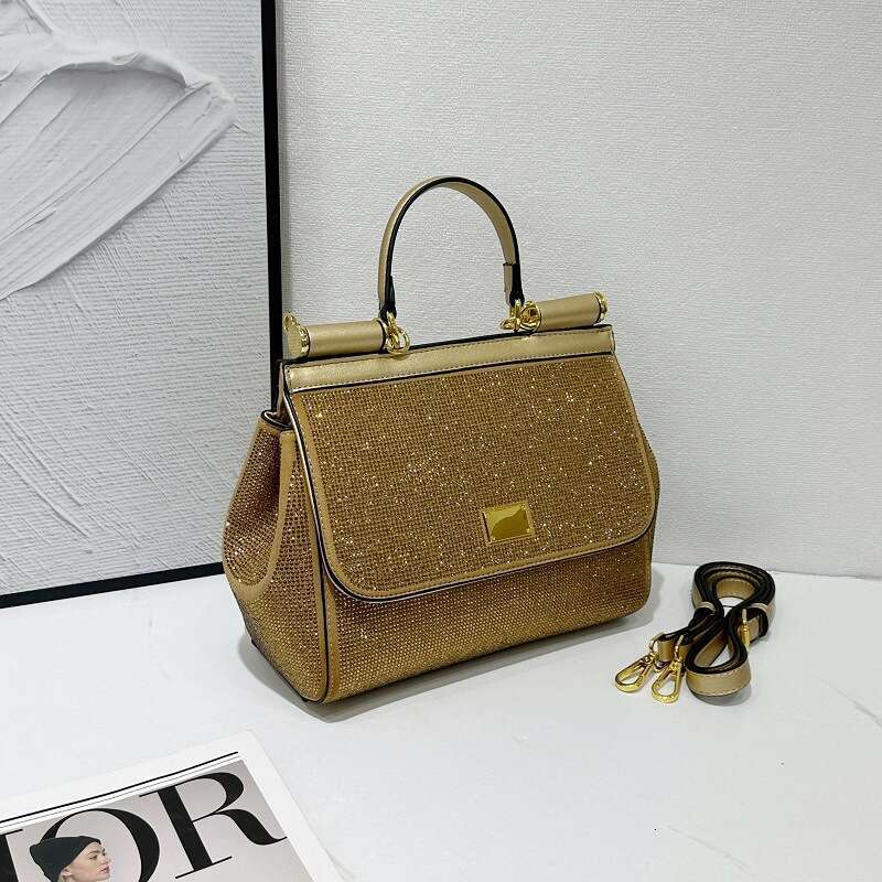 Bag 2024 Autumn/Winter New Hot Diamond Handbag Fashion Small Fragrant Style Versatile Single Shoulder Crossbody Trendy Rose Red