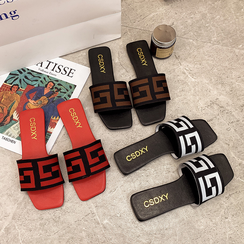 Free shipping designer's new summer collection of European and American fashion flat slippers with a one-shoulder elastic band for casual home we