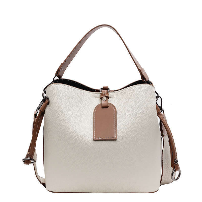 Bucket 2024 new trend large capacity fashionable single shoulder crossbody for women practical and versatile commuting leisure bag