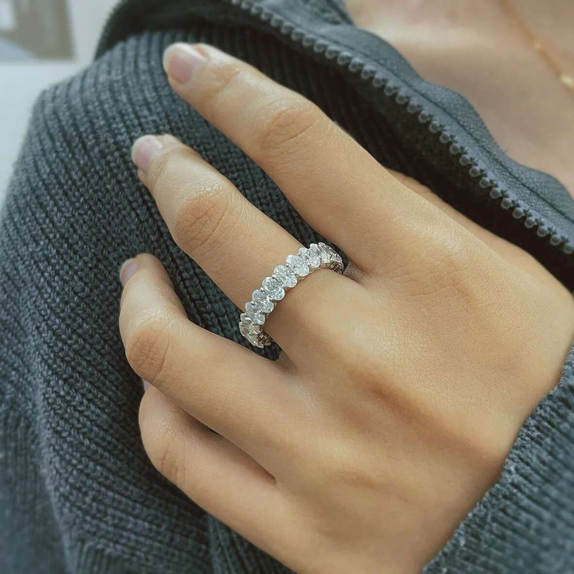 Full Moissanite Oval Diamond D Color Ladys Ring S925 Sterling Sliver Plated 18K White Gold Rings Fine Jewelry for Women