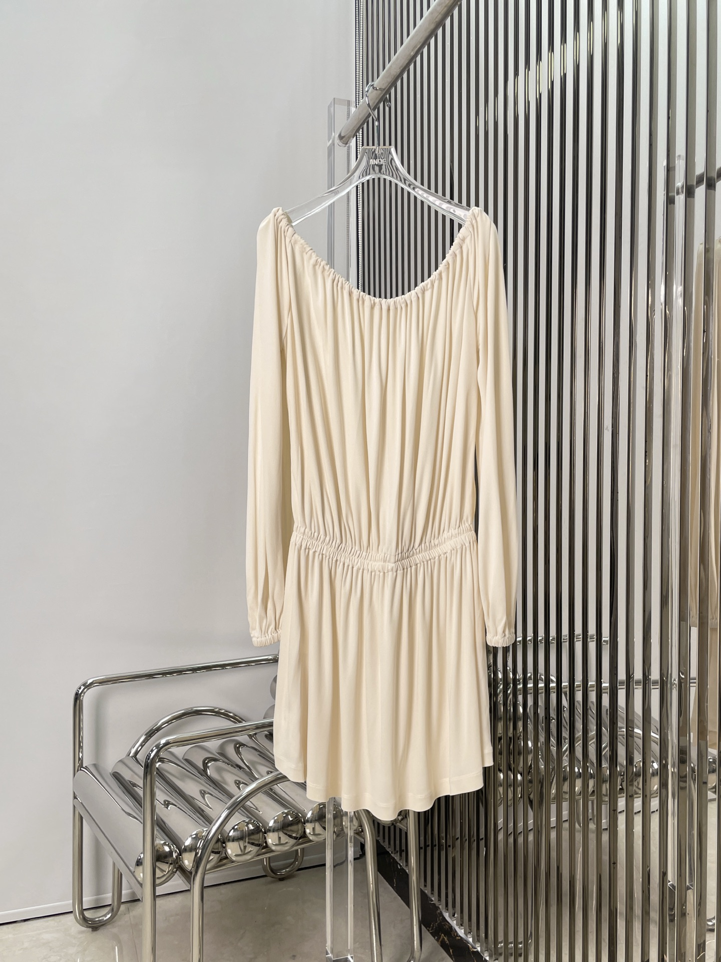 Y S L Paris 2025 Silk Greek goddess dress Fashion Week Show Customized Fashion Tailored clothing womens Fashion Paris.M354