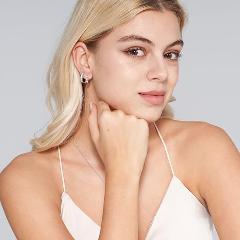 Elegant Jewelry: Platinum-Finish Huggie Ears Cuffs Featuring Sparkling Moissanites