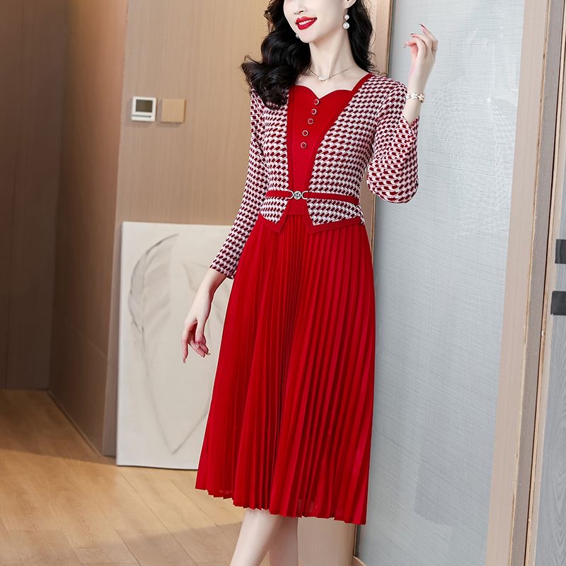 Large size women's dress 2025 new Chinese style fashion V-neck slim dress long skirt D02318