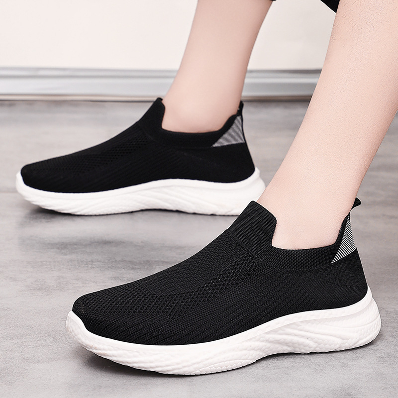 Summer New Casual Breathable Single Old Beijing Cloth Men S Soft Soled Sports Socks Shoes Ddmysaturn
