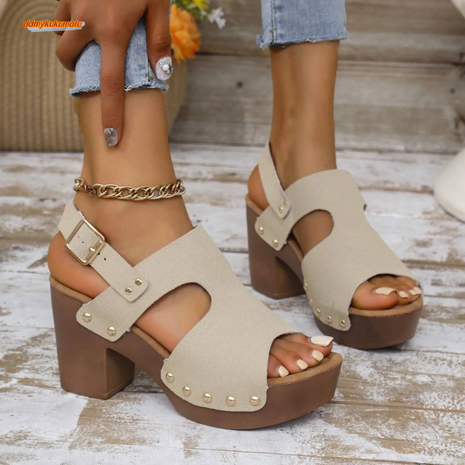 2025 Summer Platform Women'S Sandals Fashion New Rivet Rear Buckle Thick Heel Casual High Heels Cool Slippers For Party Wedding ddmykukumalu