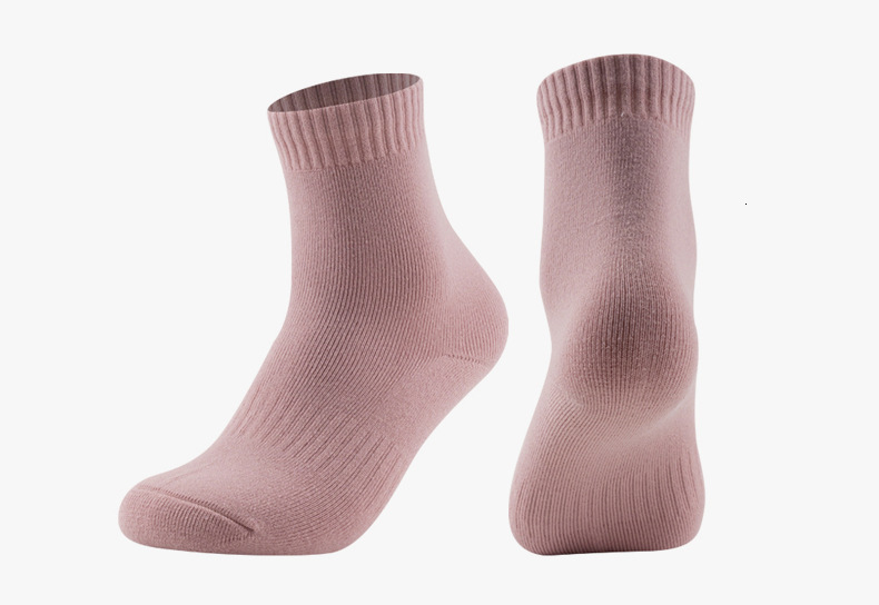 Autumn winter Merino wool mid tube skiing sports thick hiking socks, towel bottom, sweat absorbing and breathable socks