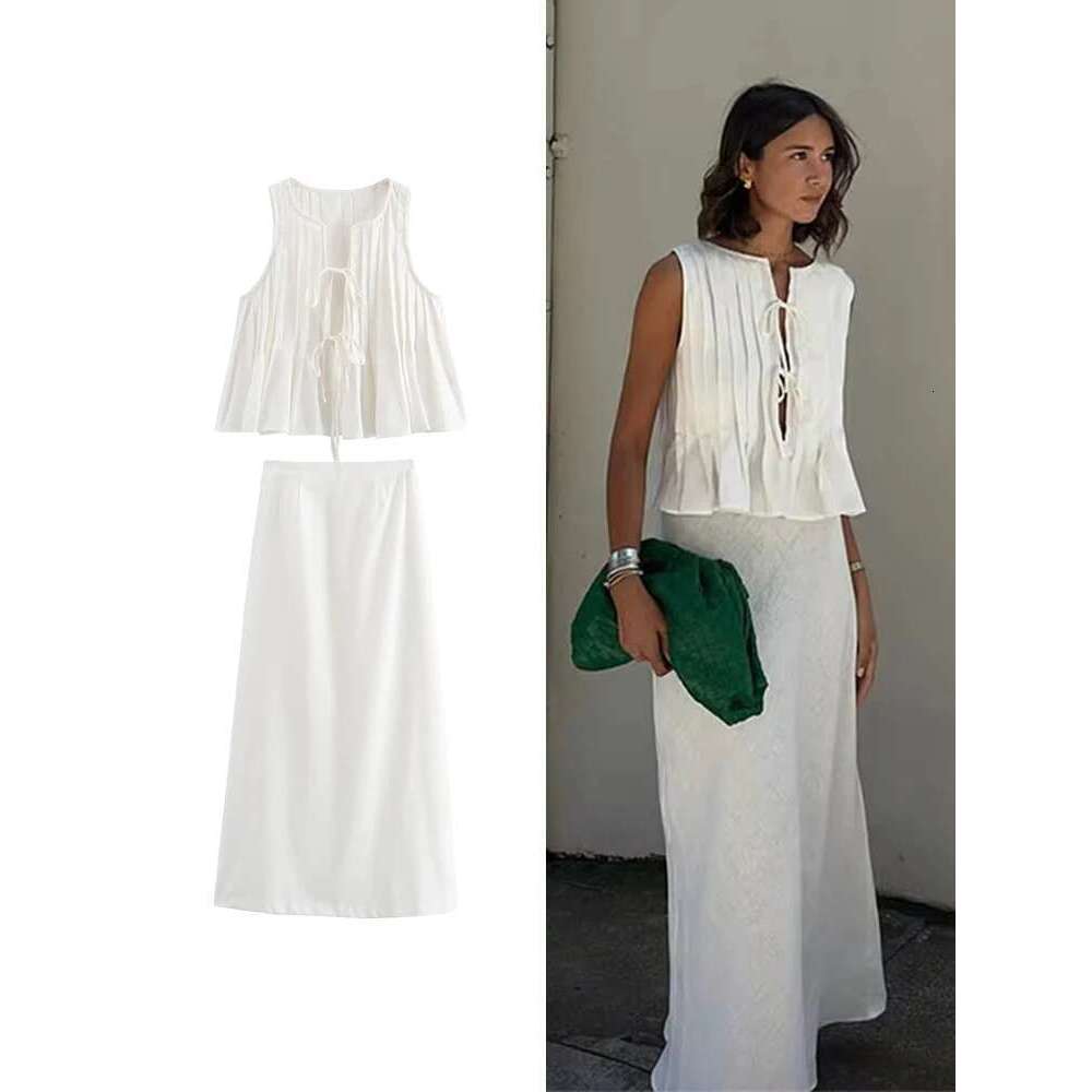 TRAF Women's Pleated Design Tie Sleeveless Vest + High Waist Two Piece Casual Fashion Half-Body Skirt Set
