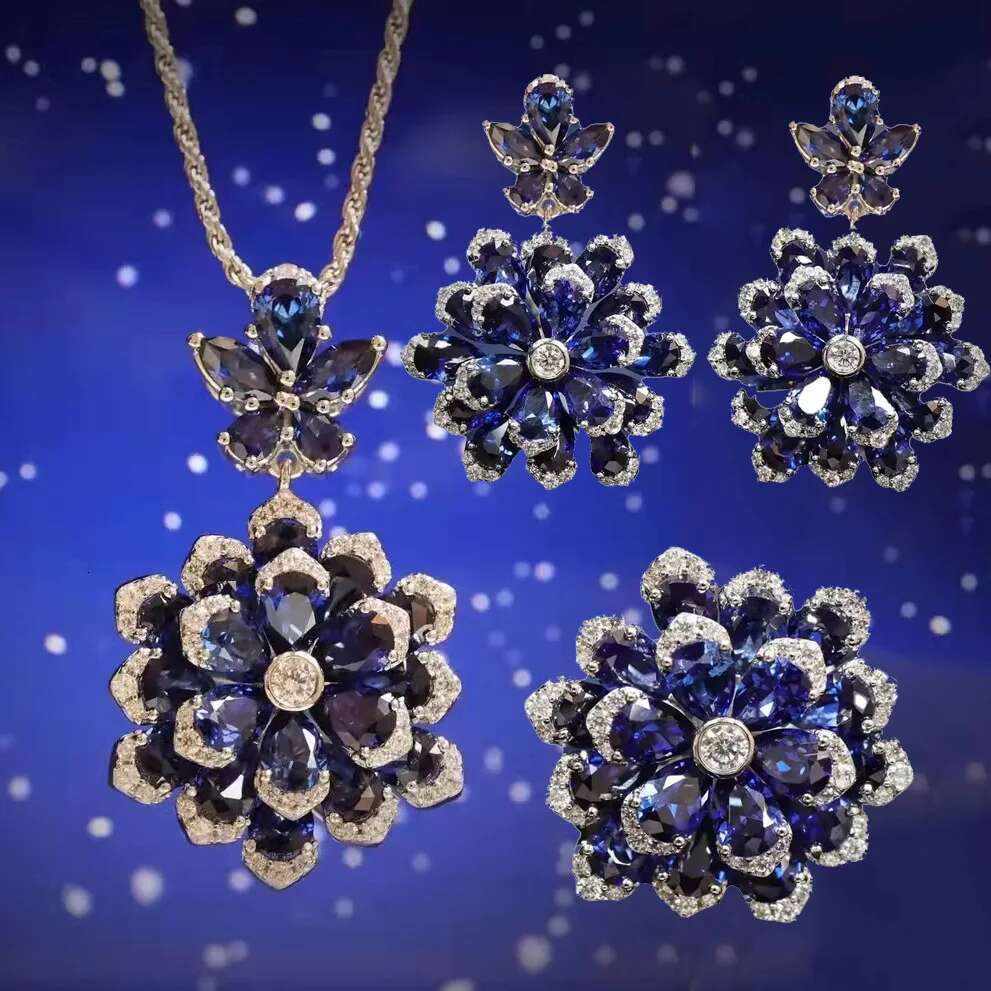 Foydjew New Flower-Shaped Jewelry Sets Necklaces Royal Blue Pendant Earrings Simulated Emerald Color Treasure Rings