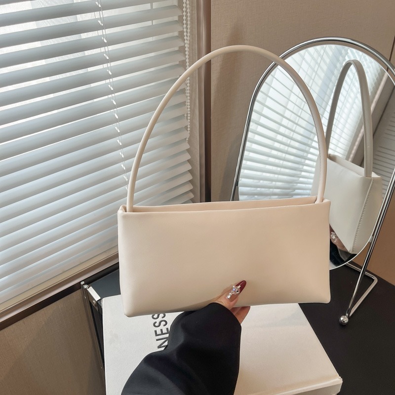 Elegant Arm Pit Crossbody Handbag - Stylish Spring/Summer Accessory by Trendy Designer Brand