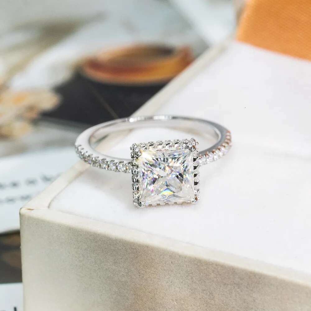 2/4/6CT Princess Full Moissanite Diamond D Color VVS Womens Ring S925 Sliver 18K White Gold Wedding Top Quality Rings for Women