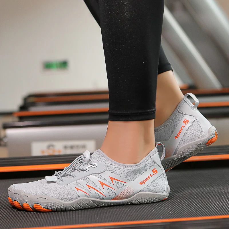 Quick-Drying Beach Water Shoes Unisex Swimming Aqua Slippers Seaside Barefoot Surfing Upstream Sneakers Women Men Light Sandals 250421