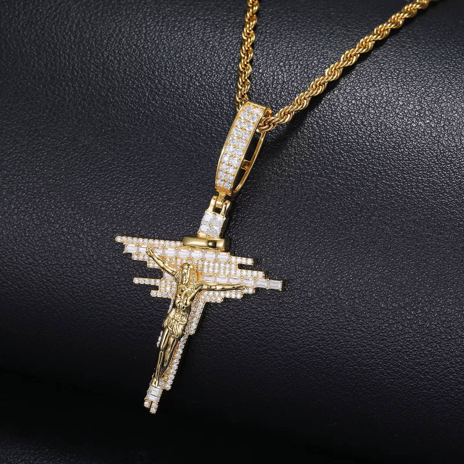 High Quality Other Jewelry 925 Sterling Silver Brilliant Cut VVS Moissanite Iced Crucifixion Jesus Cross Pendant Gold Rhodium