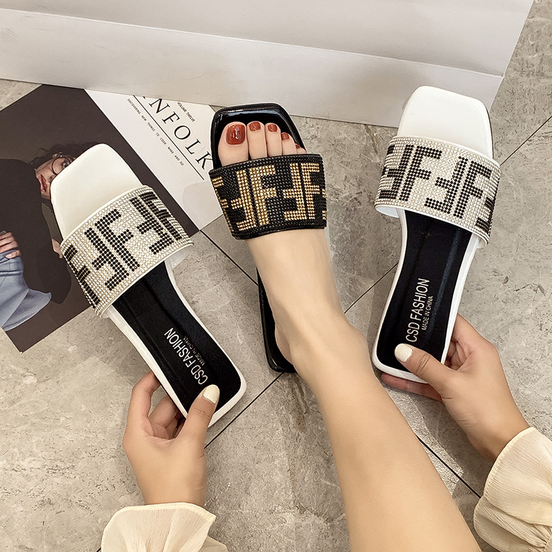 Free shipping designer Women's summer new Amazon large-sized square rhinocruffle lettering slippers Outdoor casual flat slippers